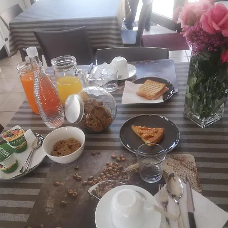 Menna Vence 3* Zumpano