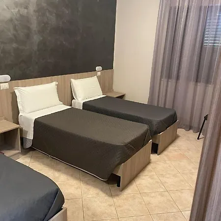 Menna Vence 3* Zumpano