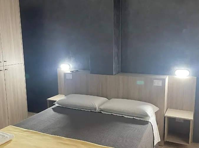 Menna Vence Panzió Zumpano